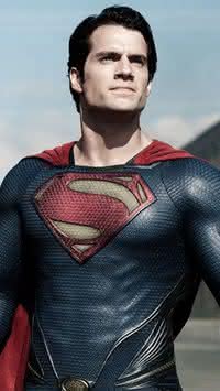 O Superman está em "Adão Negro"?