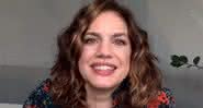 Anna Chlumsky, de "Inventando Anna", testa seu português em vídeo divertido da Netflix - Reprodução/Netflix