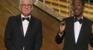 Steven Martin e Chris Rock durante a abertura do Oscar 2020 - Reprodução/Globo