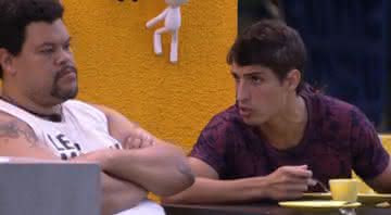 Babu Santana e Felipe Prior no Big Brother Brasil 20 - Transmissão Globo