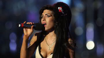"Back to Black": Atriz surge como Amy Winehouse em primeira imagem de cinebiografia da cantora - Divulgação/Getty Images: Dan Kitwood