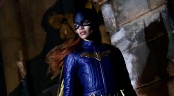Leslie Grace com o uniforme da Batgirl - Divulgação/HBO Max