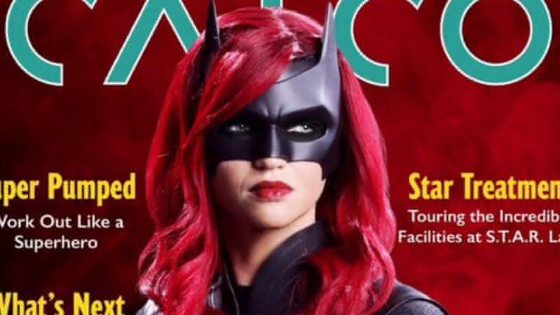 Capa da revista fictícia CatCo, com o anúncio da sexualidade da Batwoman - Divulgação/CW
