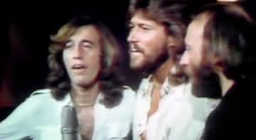 Bee Gees em apresentação ao vivo - YouTube