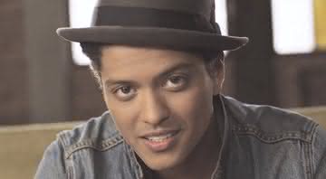 O último álbum de Bruno Mars foi disponibilizado em 2016, garantindo ao cantor a estatueta do Grammy - Youtube