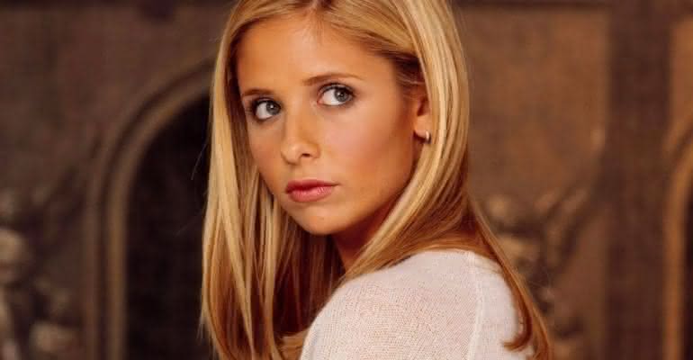 Estrela de "Buffy, A Caça Vampiros", Sarah Michelle Gellar apoiou colega em denúncia contra Joss Whedon, criador da série - Reprodução/WB Television Network