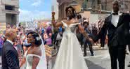 Kerry Anne e Michael Gordon se casaram no protesto - Reprodução/Twitter