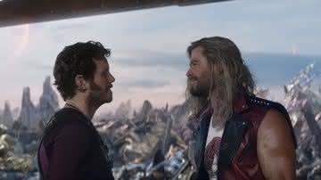 Chris Pratt vira meme após cena "sensual" entre Peter Quill e Thor no trailer de "Thor: Amor e Trovão" - Divulgação/Marvel Studios