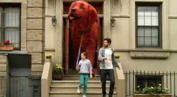 “Clifford: O Gigante Cão Vermelho” é baseado na obra homônima de Norman Bridwell - (Divulgação/Paramoun Pictures)
