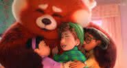 Mei Lee é uma adolescente que consegue se transformar em um panda vermelho gigante - Divulgação/Pixar