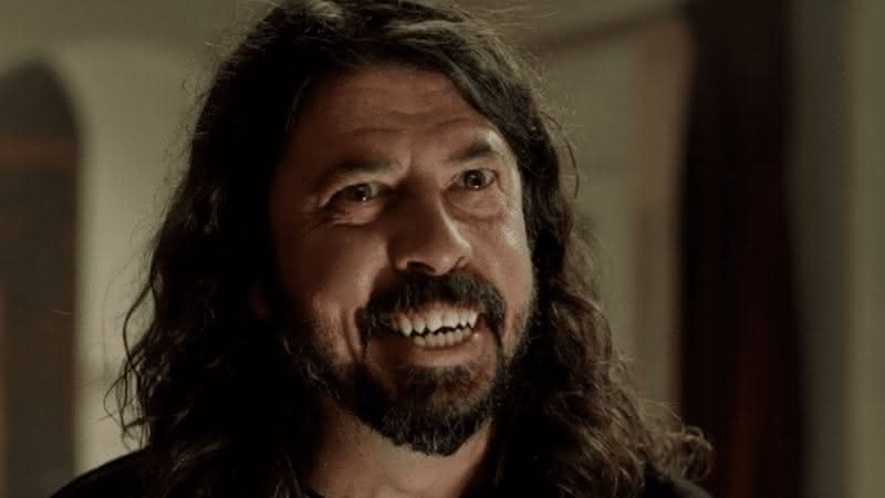 Dave Grohl se inspirou no Coringa de Joaquin Phoenix para atuar em "Terror no Estúdio 666" - Divulgação/Sony Pictures