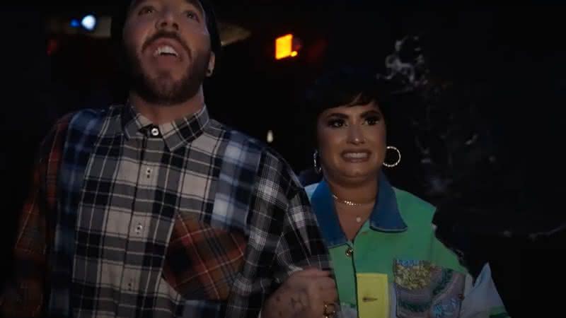 "Unidentified with Demi Lovato" ganha novo vídeo com labirintos de terror em homenagem ao Halloween - Divulgação/Peacock