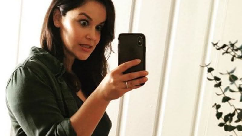 A atriz fez o anuncio pelas redes sociais - Instagram