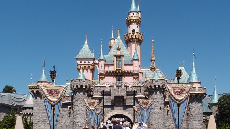 Castelo da Disney em Anaheim, na Califórnia (Reprodução/WikiMedia Commons)