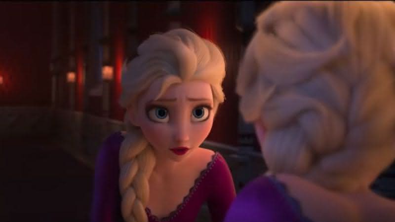 Elsa em cena de Frozen 2 - YouTube