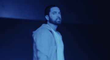 Eminem no clipe de Darkness - Reorodução/Youtube