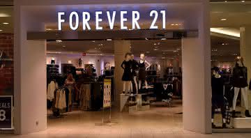Fachada de uma das lojas da Forever 21 (Reprodução/WikiMedia Commons)