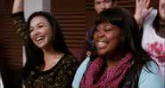 Amber Riley e Naya Rivera em cena da segunda temporada de Glee - FOX/YouTube