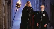"Harry Potter: De Volta à Hogwarts": Intérprete de Lúcio Malfoy revela que feriu Tom Felton durante gravações - Reprodução/Warner Bros.