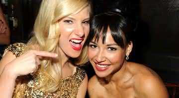 Heather Morris e Naya Rivera durante evento em 2010; atriz formaram par romântico em Glee - Frazer Harrison/Getty Images