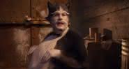 James Corden em cena de Cats - Working Title Films