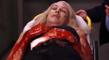 Jamie Lee Curtis como Laurie Strode nos bastidores de Halloween Kills - YouTube