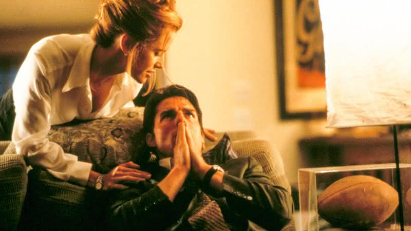 Cena entre Tom Cruise e Kelly Preston em Jerry Maguire - TriStar Pictures