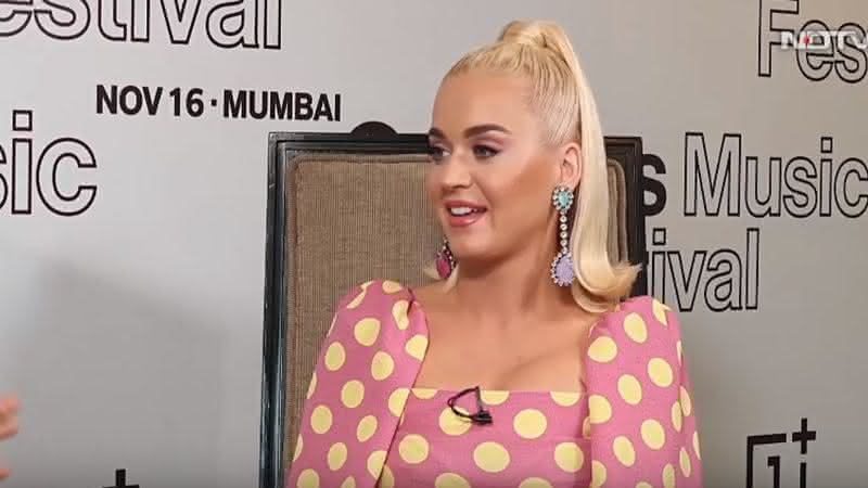 Katy Perry durante entrevista no One Music Festival - YouTube