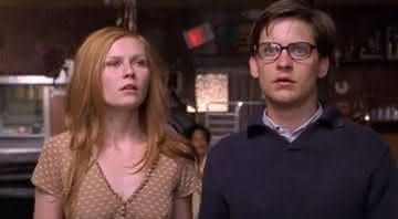 Kirsten Dunst e Tobey Maguire em "Homem-Aranha" - (Divulgação/Sony Pictures)