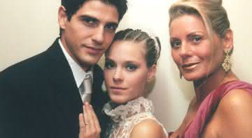 Reynaldo Gianecchini, Carolina Dieckmann e Vera Fischer eram os protagonistas de Laços de Família - Roberto Steinberger/Globo