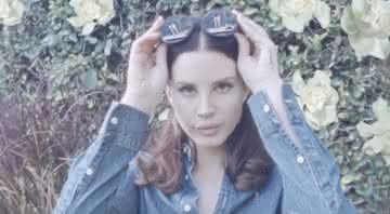 Lana Del Rey no clipe chamado de Norman Fucking Rockwell para três faixas do álbum - YouTube