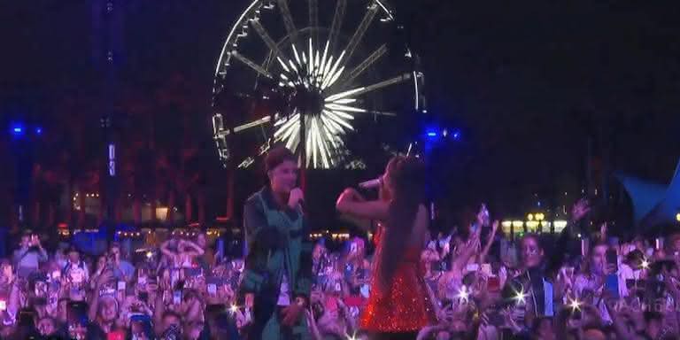 Justin Bieber e Ariana Grande no festival Coachella. - Reprodução