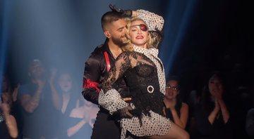 Maluma e Madonna apresentando 'Medellín' no Billboard Music Awards 2019. - Reprodução/VEVO