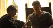 Jaime Lannister ganhando sua mão de ouro em 'Game of Thrones'. - Reprodução/InstagramHBO