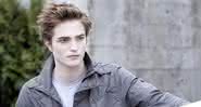 Robert Pattinson como o vampiro Edward Cullen em 'Crepúsculo'. - Reprodução/Lionsgate