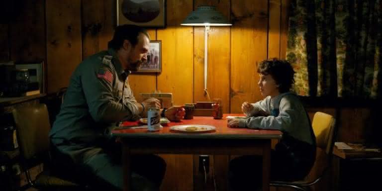 Xerife Jim Hopper e Eleven em 'Stranger Things' - Divulgação/Netflix