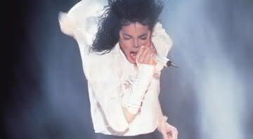 Michael Jackson em show na cidade de Bucareste. Crédito: Reprodução/Sony