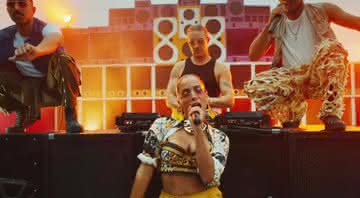 Anitta e Diplo no clipe para a música 'Make It Hot' - Reprodução/YouTube