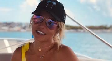 Britney Spears elogia obra de artista brasileiro em viagem a ilha paradisíaca - Reprodução/Instagram 