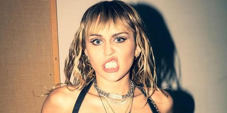 Miley Cyrus dá entrevista para revista americana e revela aspectos de seus papéis e de seu casamento - Reprodução/Instagram 