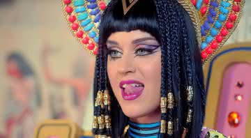 Katy Perry em clipe de 'Dark Horse' - Reprodução/YouTube