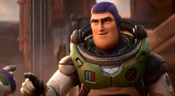 "Lightyear": Buzz enfrenta robô gigante em novo teaser; assista - Reprodução/Pixar