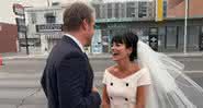 David Harbour e Lily Allen se casaram! - Reproduç