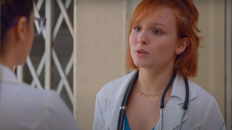 Larissa Manoela vive estudante de medicina em "Lully" - (Divulgação/Netflix)