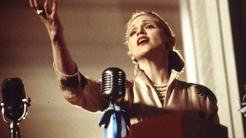 Madonna como Eva Perón em "Evita", um de seus maiores trabalhos no cinema - Divulgação