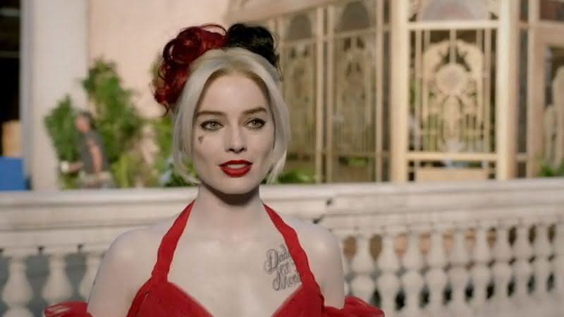 Sabia que Margot Robbie fez o truque das algemas sozinha em "O Esquadrão Suicida"? - Divulgação/Warner Bros. Pictures