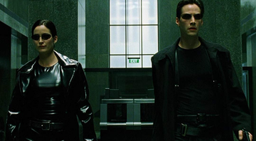 Carrie-Anne Moss e Keanu Reeves em Matrix - Divulgação/Silver Pictures