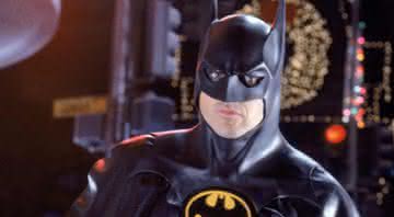 Michael Keaton aparece como Batman nos bastidores de "Batgirl"; confira - Divulgação/Warner Bros