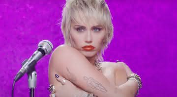 Miley Cyrus em Midnight Sky - Youtube