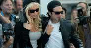 Lily James e Sebastian Stan serão Pamela Anderson e Tommy Lee na minissérie - (Reprodução/Star+)
